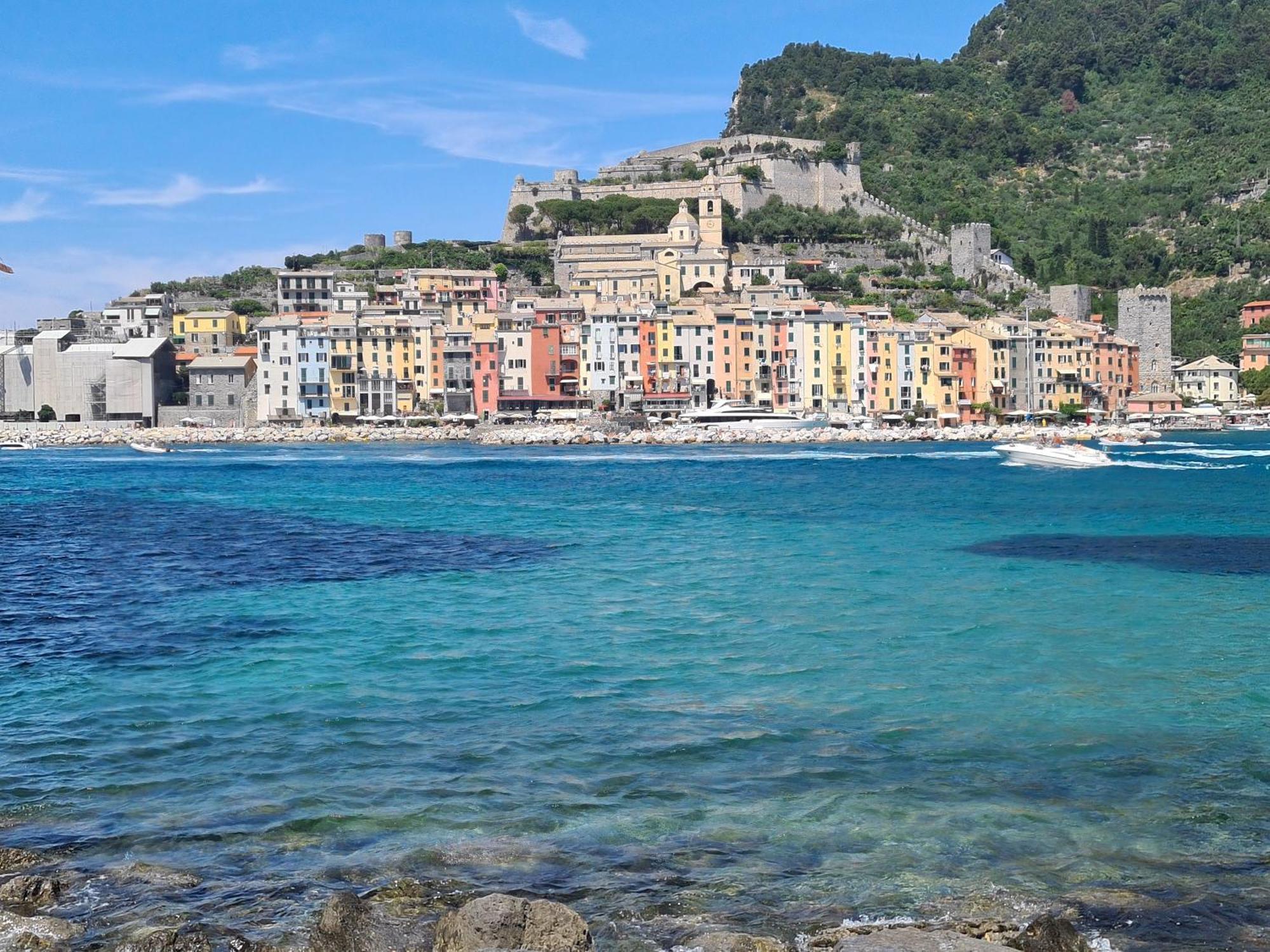 Vicolo Apartment, Pedestrian Centre, 2Bdr, 2,5 Bth, Aircondo, Private Parking, Easy To Train And Ferries, City Life La Spezia Bagian luar foto