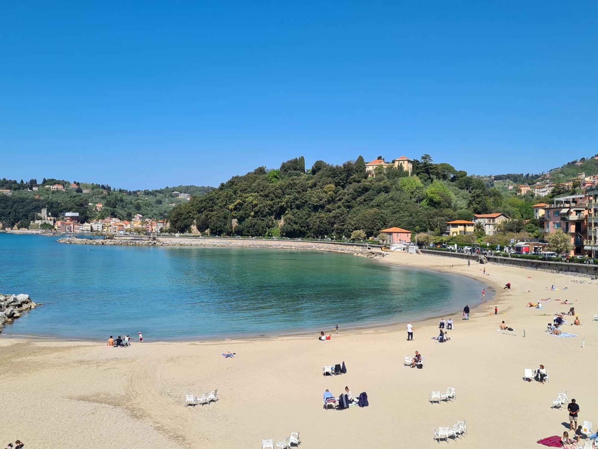 Vicolo Apartment, Pedestrian Centre, 2Bdr, 2,5 Bth, Aircondo, Private Parking, Easy To Train And Ferries, City Life La Spezia Bagian luar foto