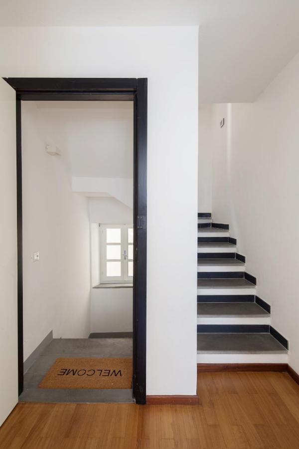 Vicolo Apartment, Pedestrian Centre, 2Bdr, 2,5 Bth, Aircondo, Private Parking, Easy To Train And Ferries, City Life La Spezia Bagian luar foto