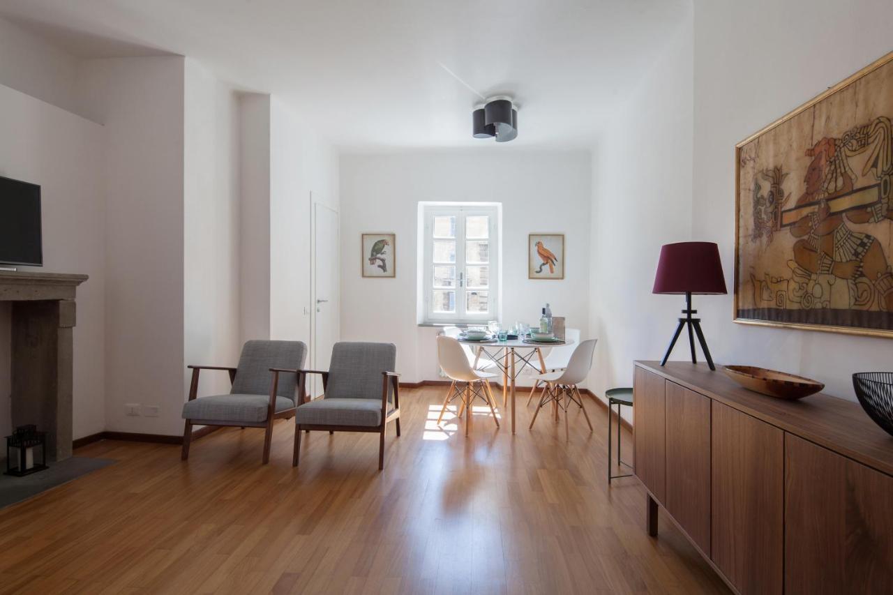 Vicolo Apartment, Pedestrian Centre, 2Bdr, 2,5 Bth, Aircondo, Private Parking, Easy To Train And Ferries, City Life La Spezia Bagian luar foto